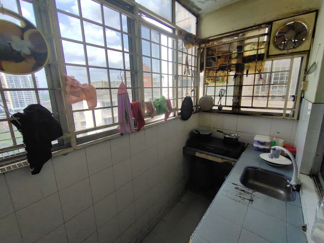 END LOT Kenanga Apartment Pusat Bandar Puchong - photo 12