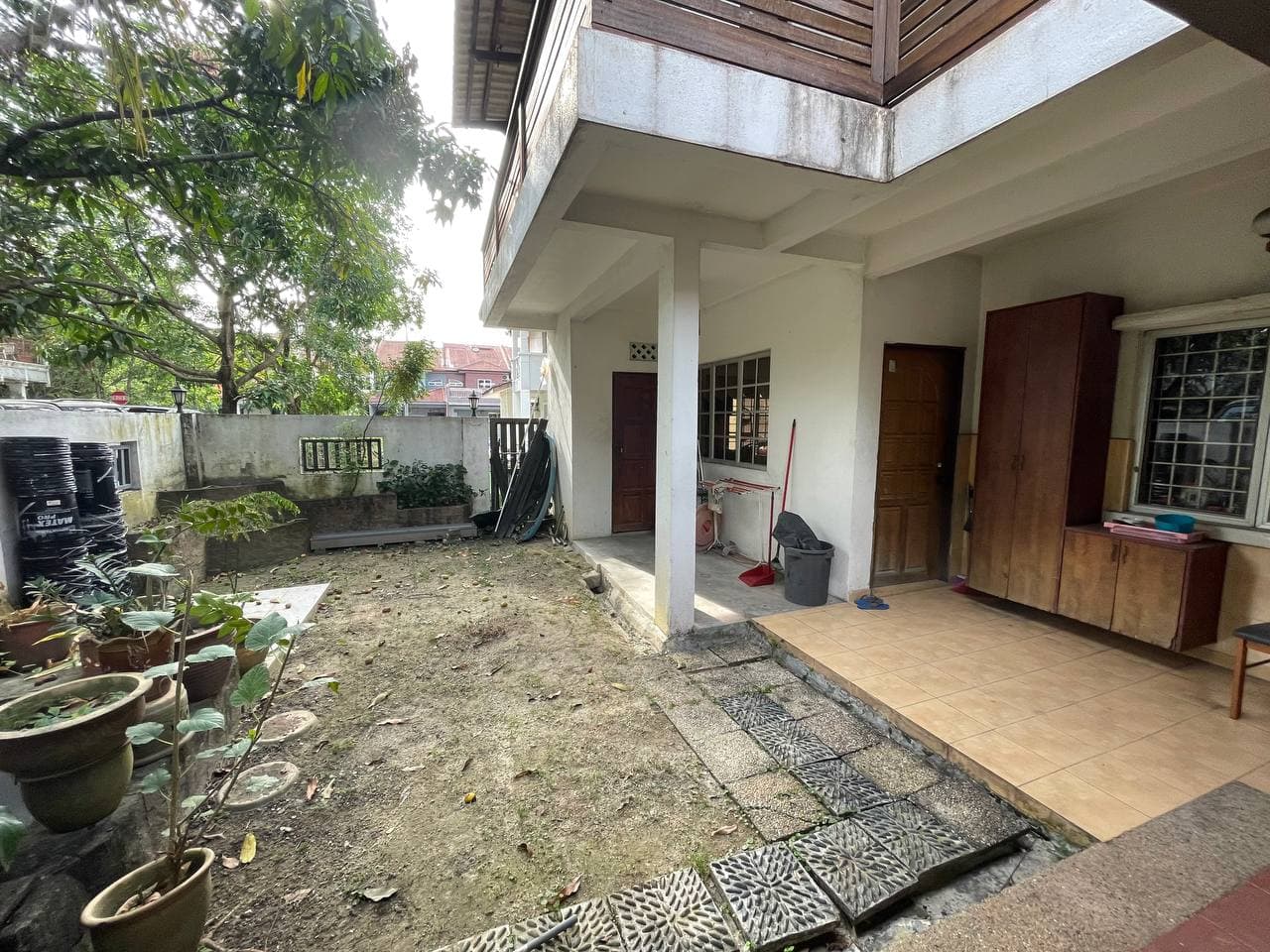 CORNER LOT 2 Storey Taman Subang Murni Seksyen U5 - photo 5