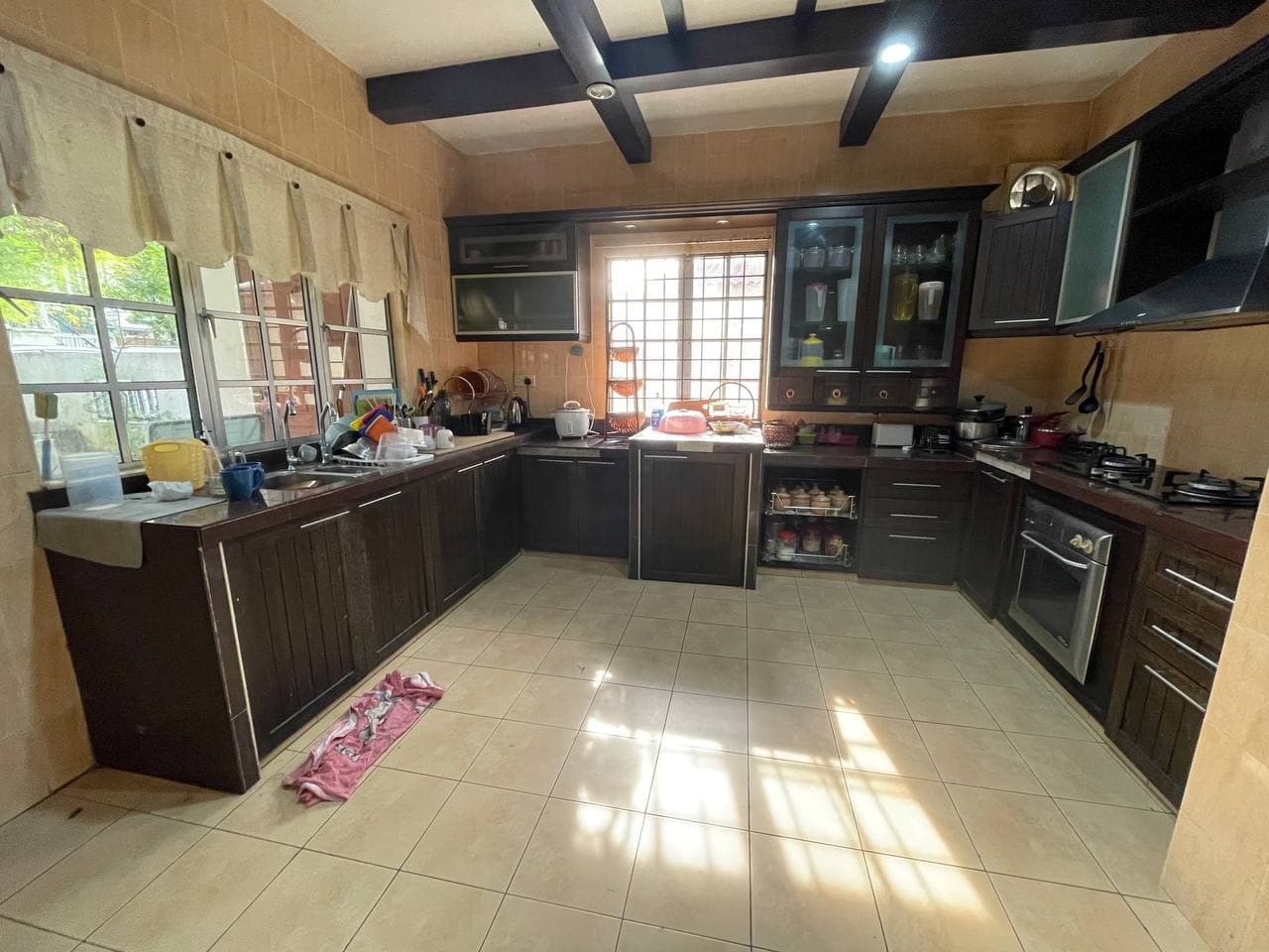 CORNER LOT 2 Storey Taman Subang Murni Seksyen U5 - photo 10