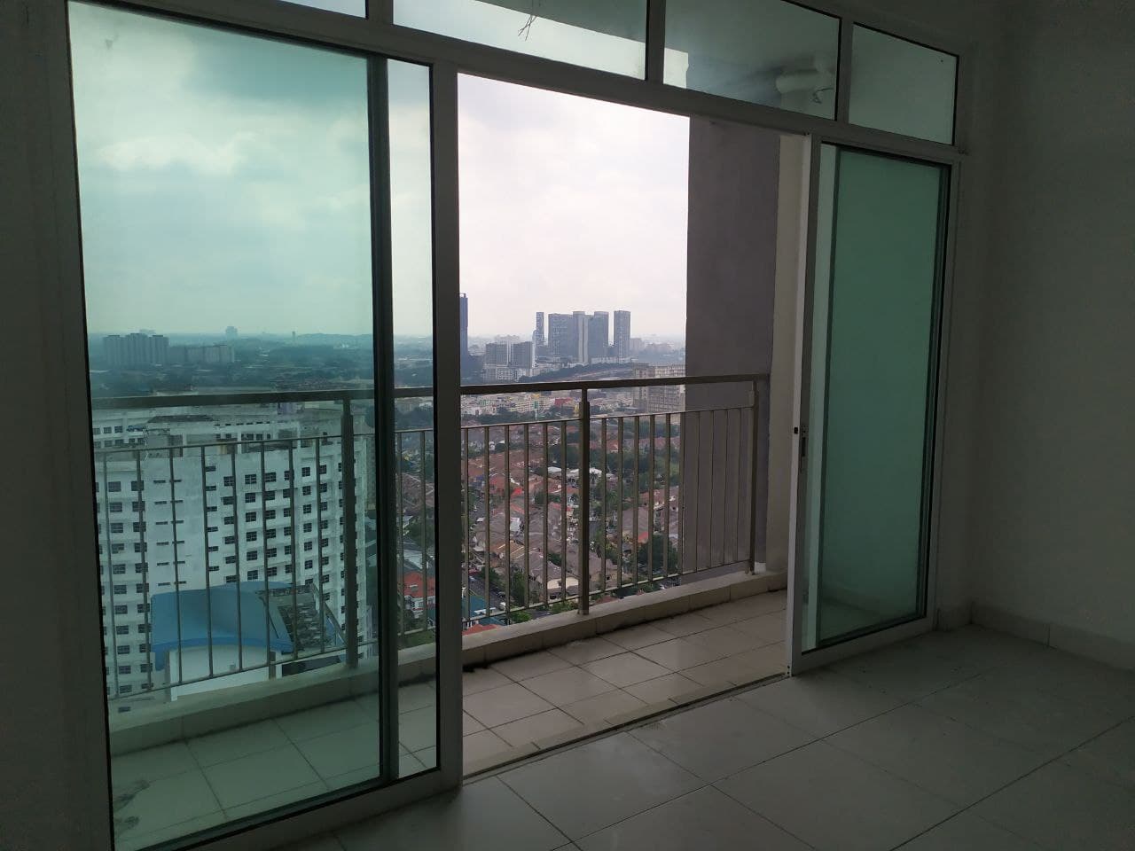 GATED GUARDED Puncak 7 Residence Seksyen 7 - photo 6