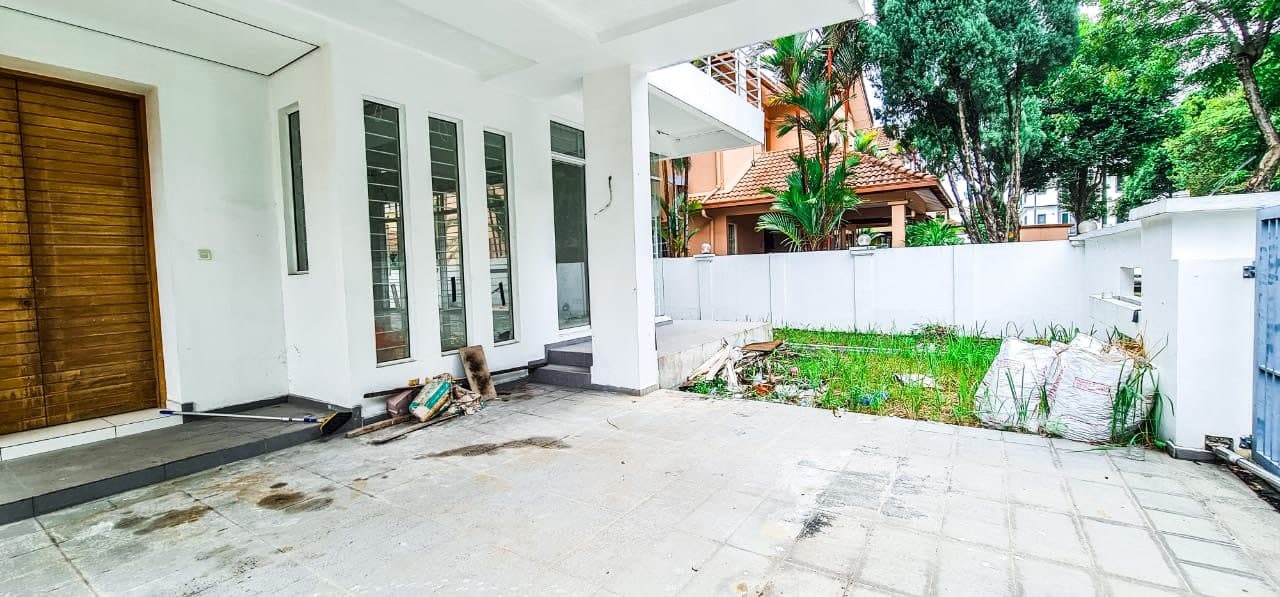 FACING OPEN 2 Storey Bungalow Grandville USJ 1 - photo 3