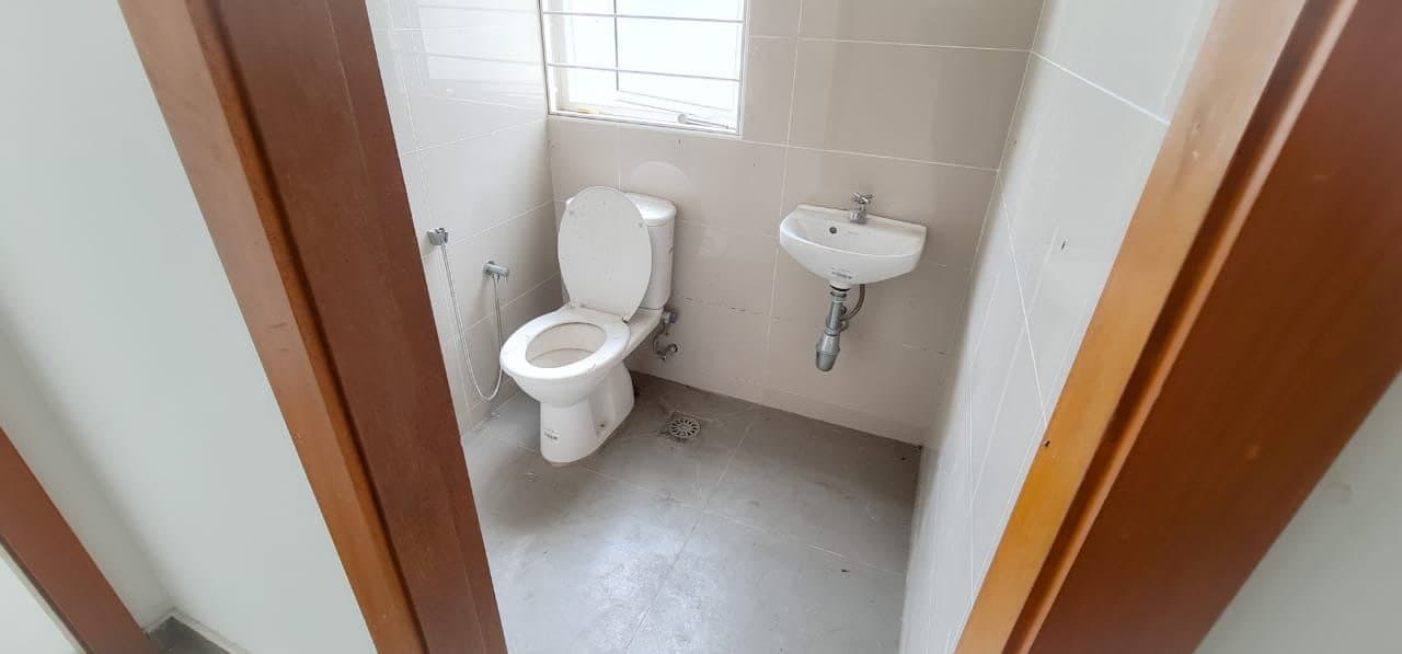 FACING OPEN 2 Storey Bungalow Grandville USJ 1 - photo 13