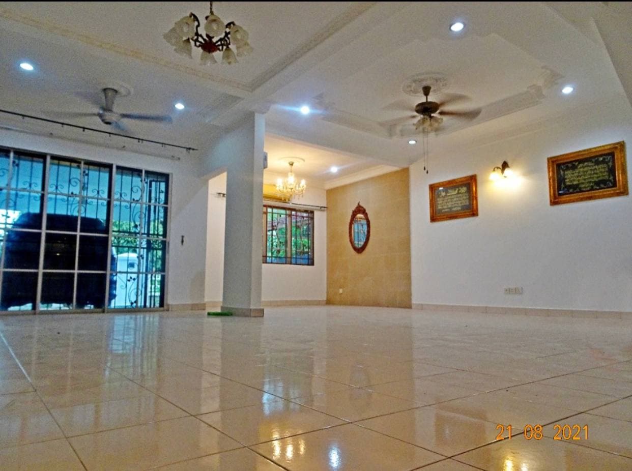 CANTIK 2 Storey Jalan Nova U5 74 Subang Bestari - photo 6