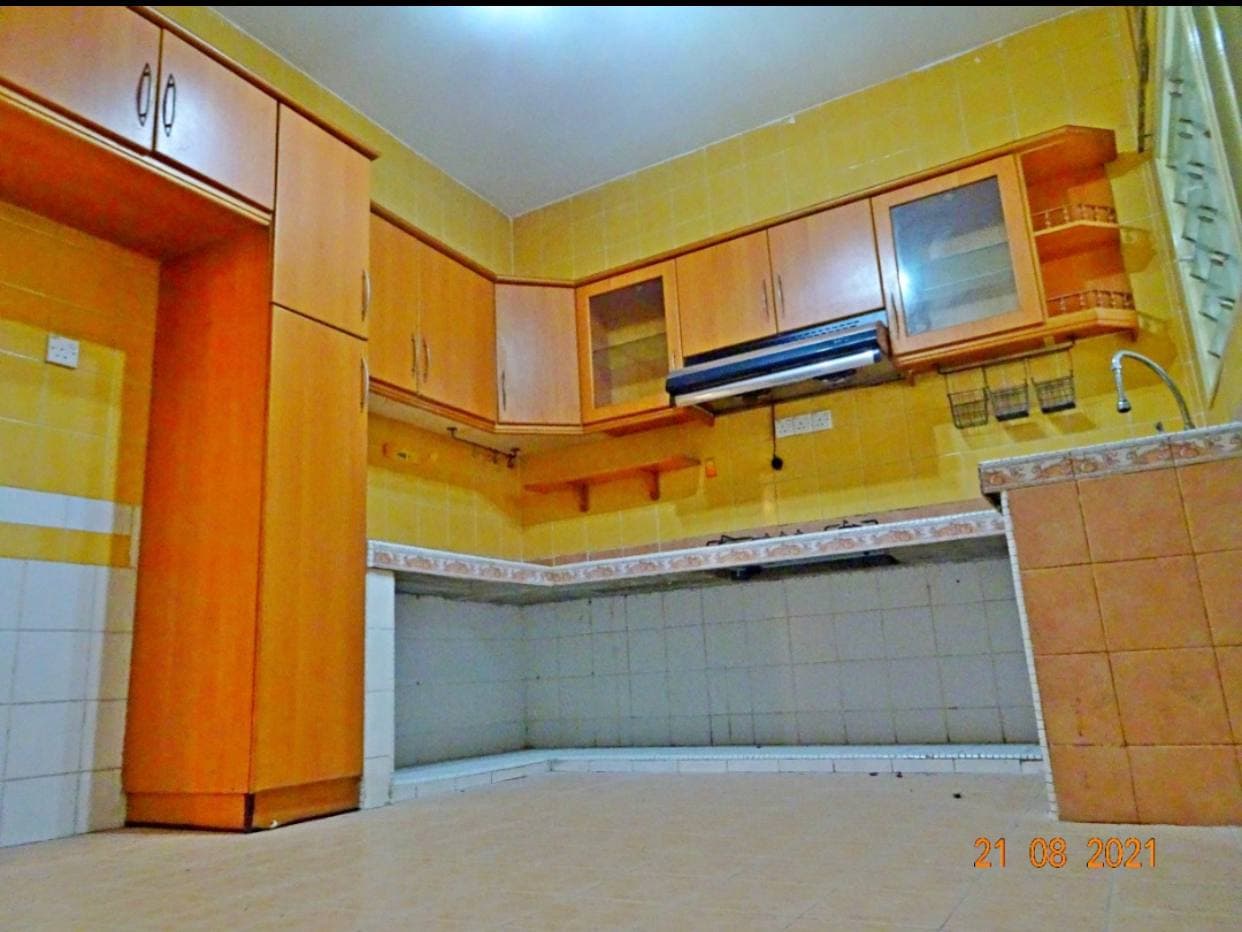 CANTIK 2 Storey Jalan Nova U5 74 Subang Bestari - photo 8