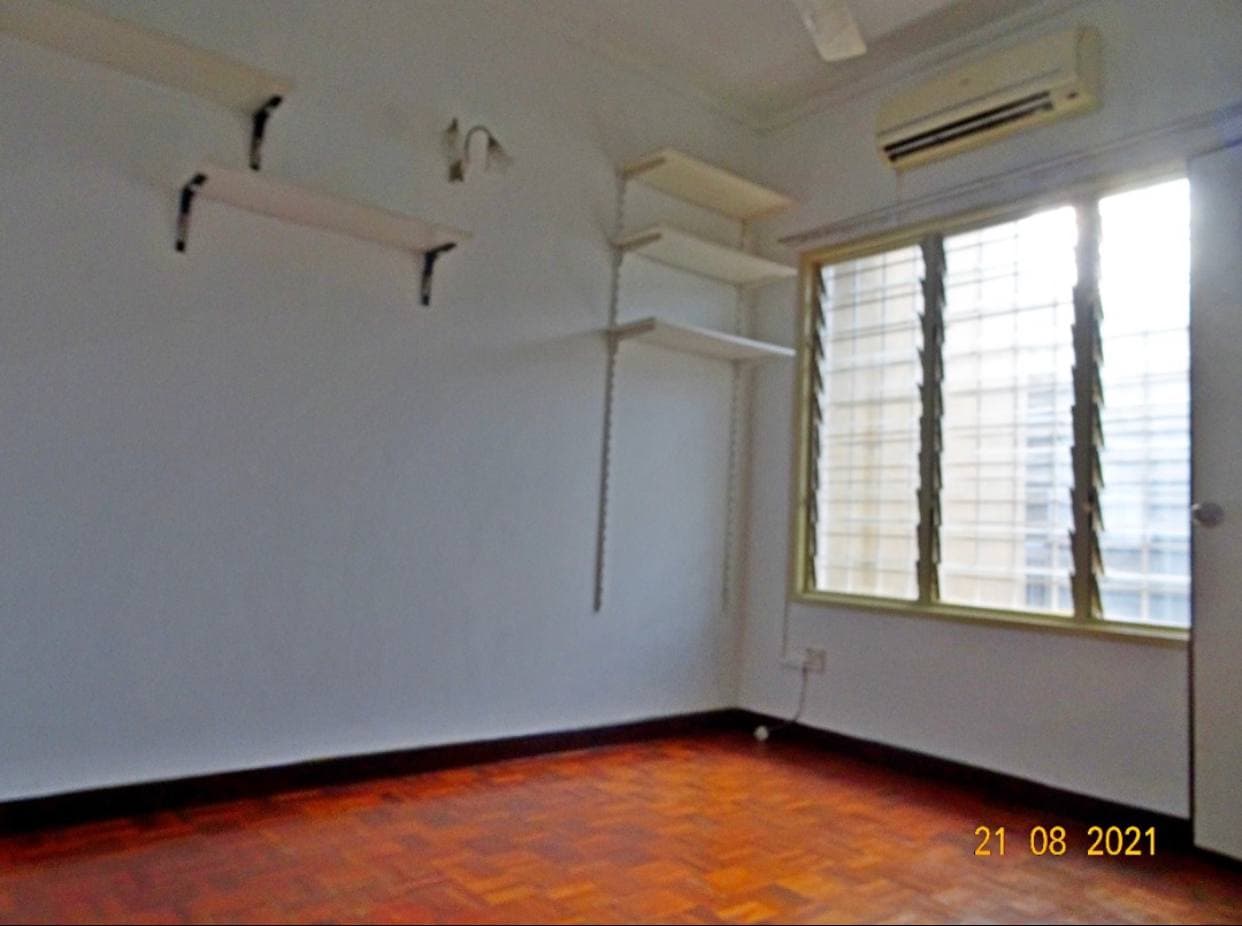 CANTIK 2 Storey Jalan Nova U5 74 Subang Bestari - photo 10