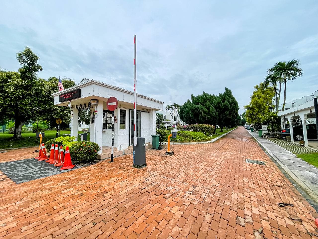 LAKE VIEW Villa Country Heights Kajang - photo 2