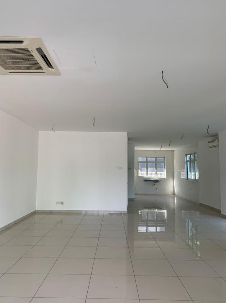 NEW UNIT 3 Storey Taman Denai Puchong - photo 4