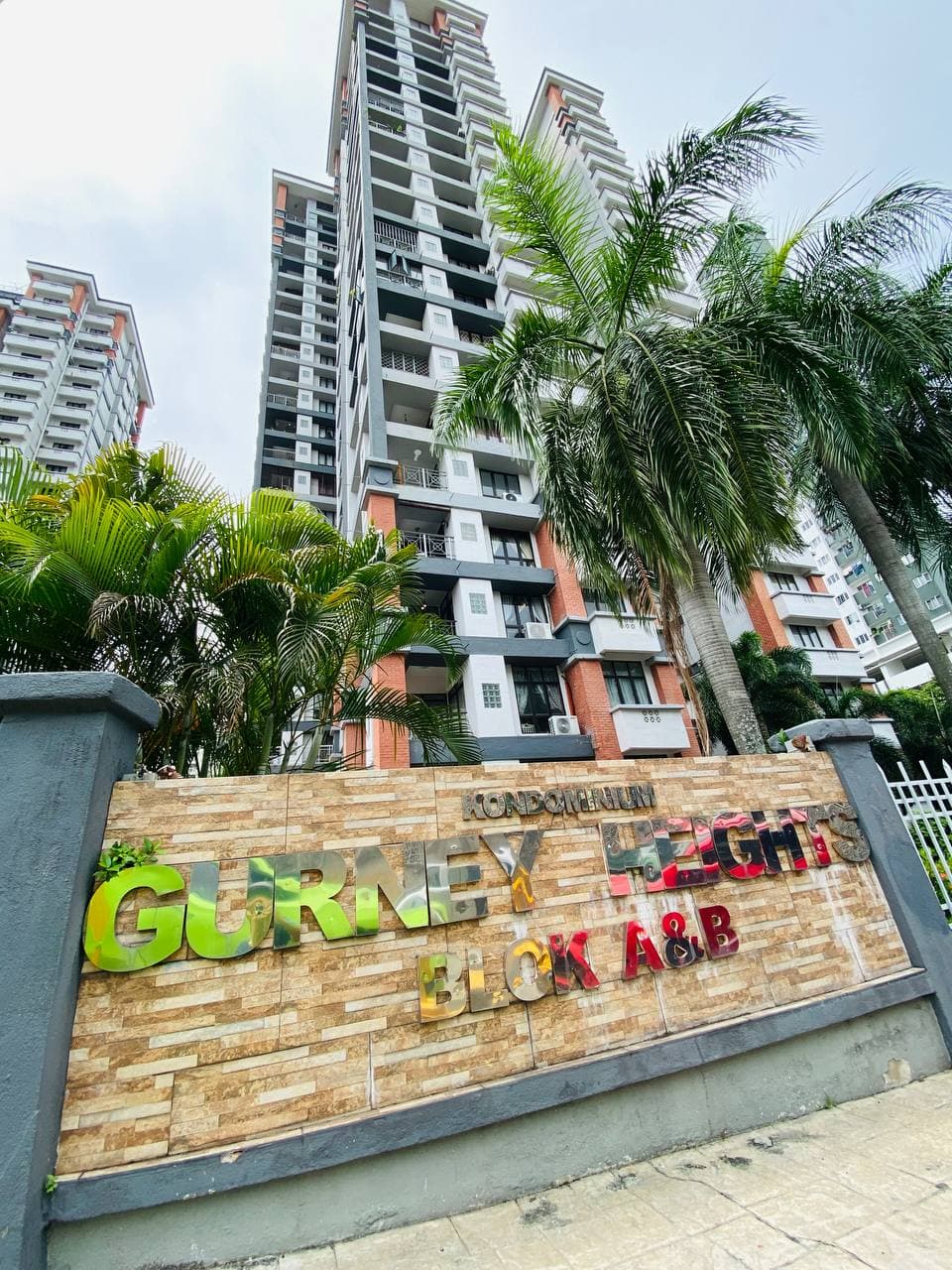 FACING KLCC Gurney Heights Block A Jalan Keramat - photo 2