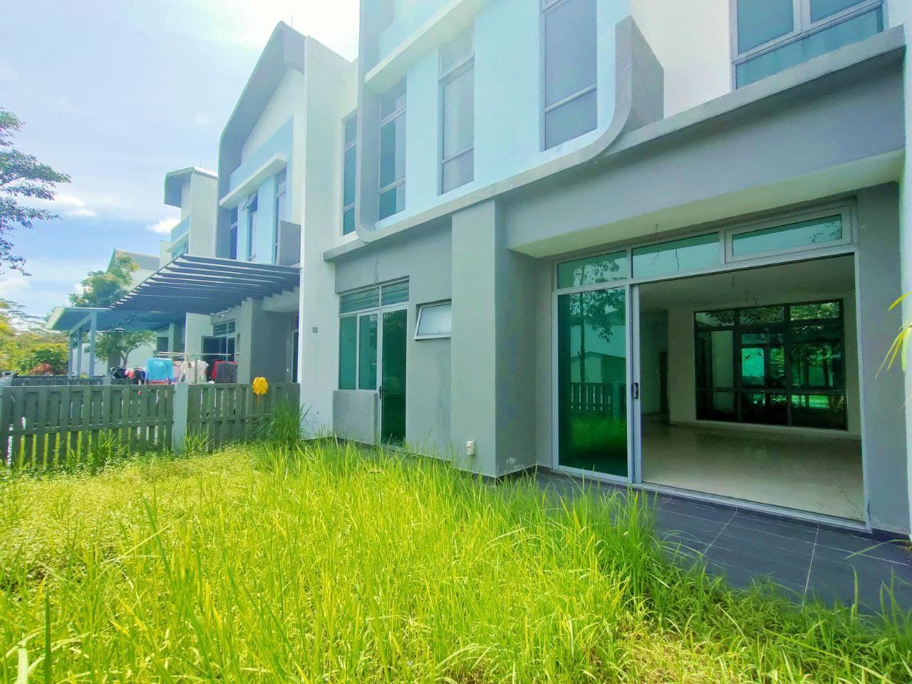 GATED 2 Storey Liu Li Grden Cyberjaya - photo 2