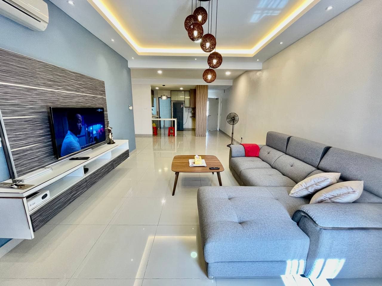 RENOVATED Imperial Residence Taman Sri Aman Cheras - photo 3