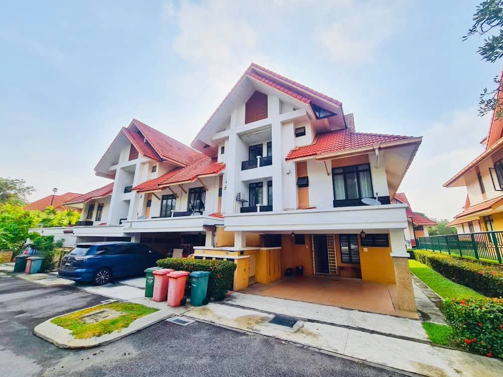 END LOT 2 Half Storey Presint 18 Putrajaya - photo 2