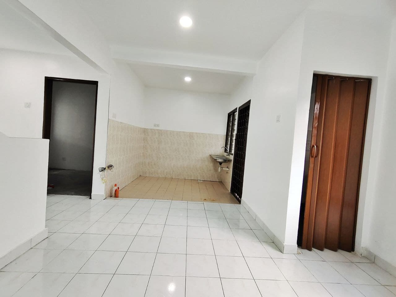 NEWLY PAINTED 2 Storey Seksyen 8 Bandar Baru Bangi - photo 12