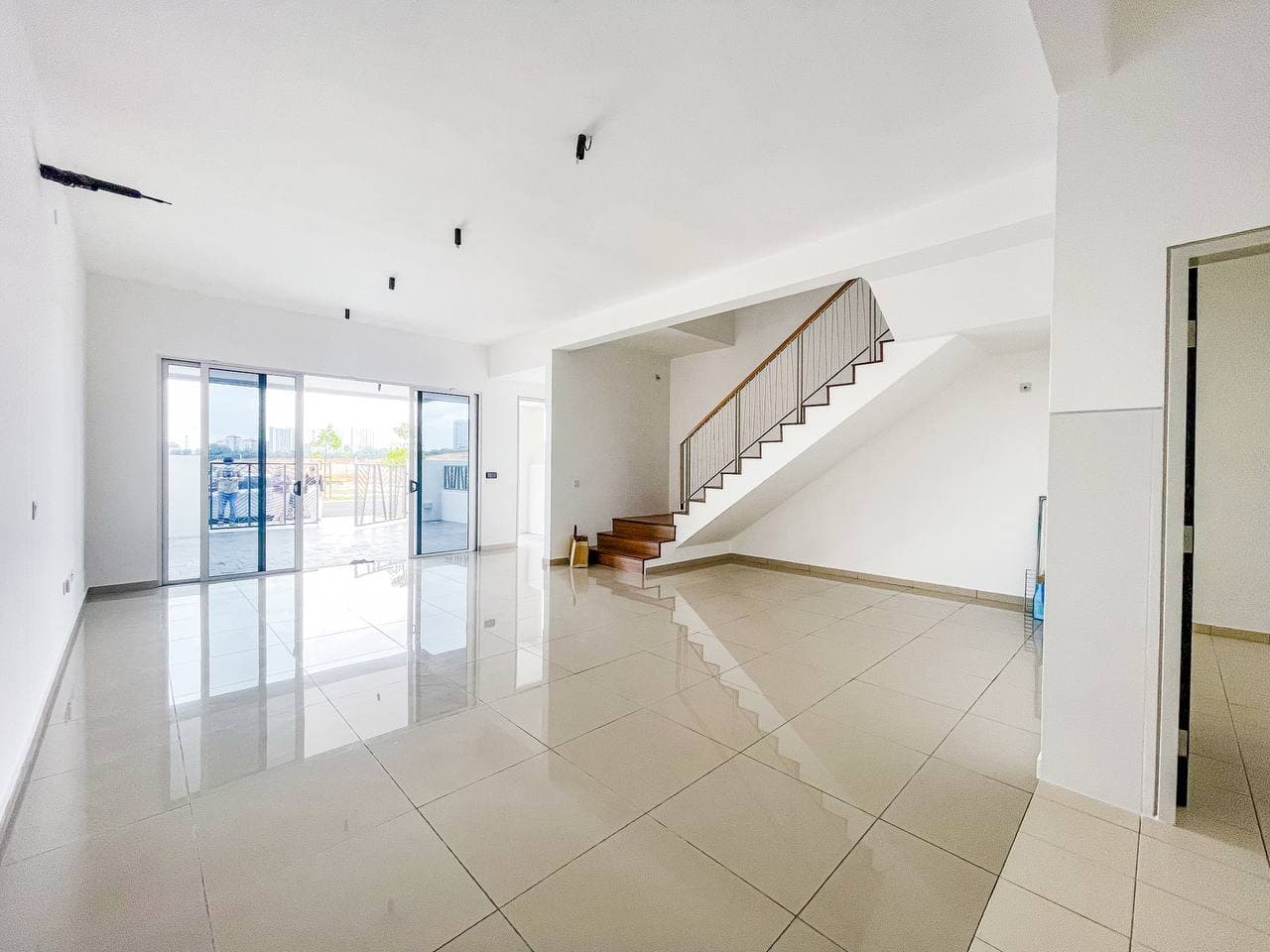 FACING OPEN 2 Storey Sarenia City Sepang - photo 9