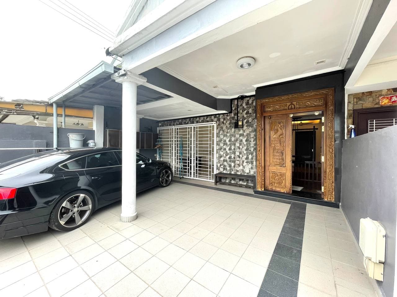 RENOVATED 2 Storey Bandar Sri Damansara - photo 2