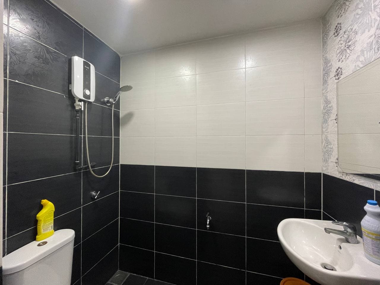 RENOVATED 2 Storey Bandar Sri Damansara - photo 11