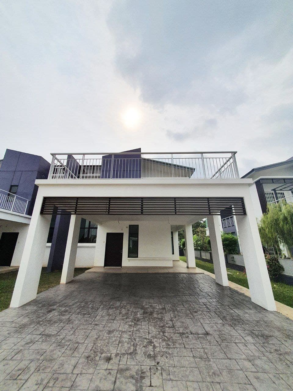 LIKE NEW 2 Storey Opus Lake Vicinity Cyberjaya - photo 2