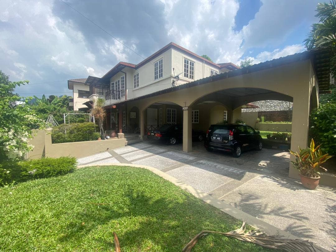 SPACIOUS 2 Storey Bungalow Kemensah Ampang Jaya - photo 2