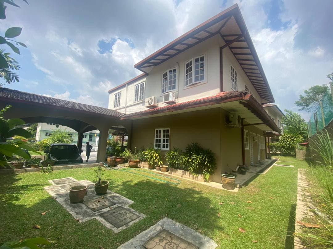 SPACIOUS 2 Storey Bungalow Kemensah Ampang Jaya - photo 3