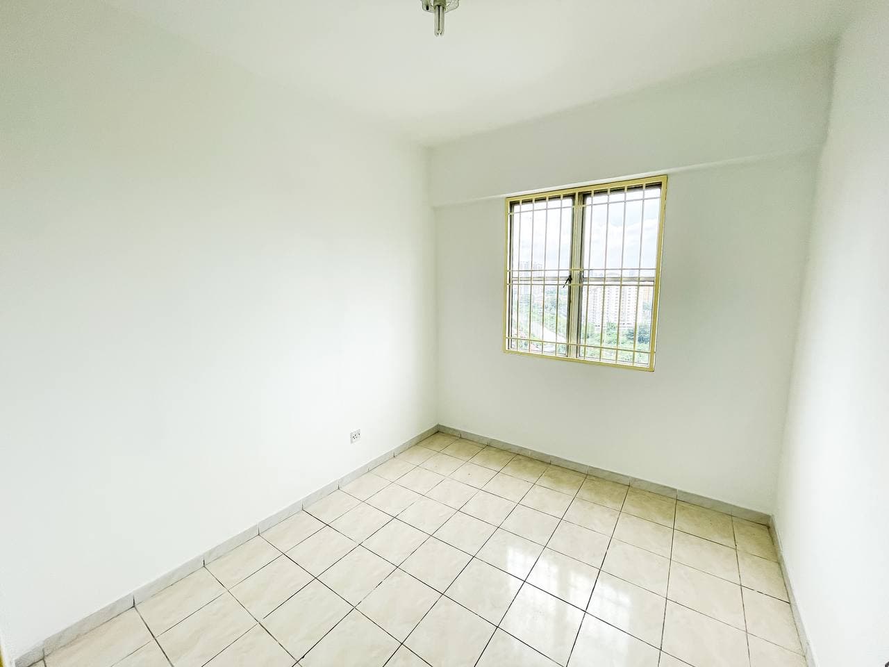 CORNER UNIT Sri Jati Condo Jalan Klang Lama - photo 2