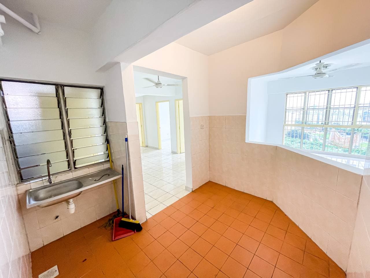 CORNER UNIT Sri Jati Condo Jalan Klang Lama - photo 3