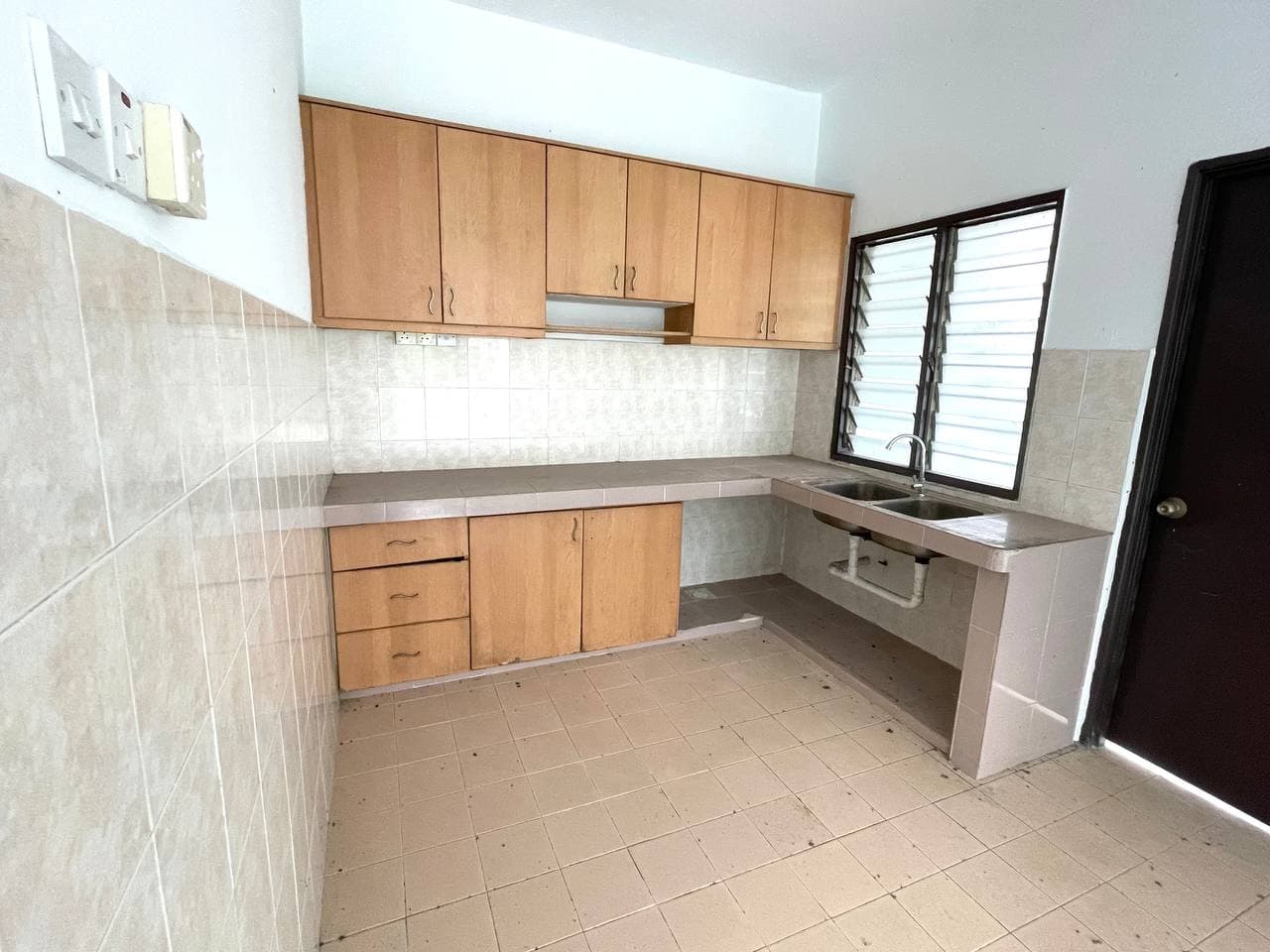 END LOT WITH LAND 2 Storey Seksyen 8 Bangi - photo 11
