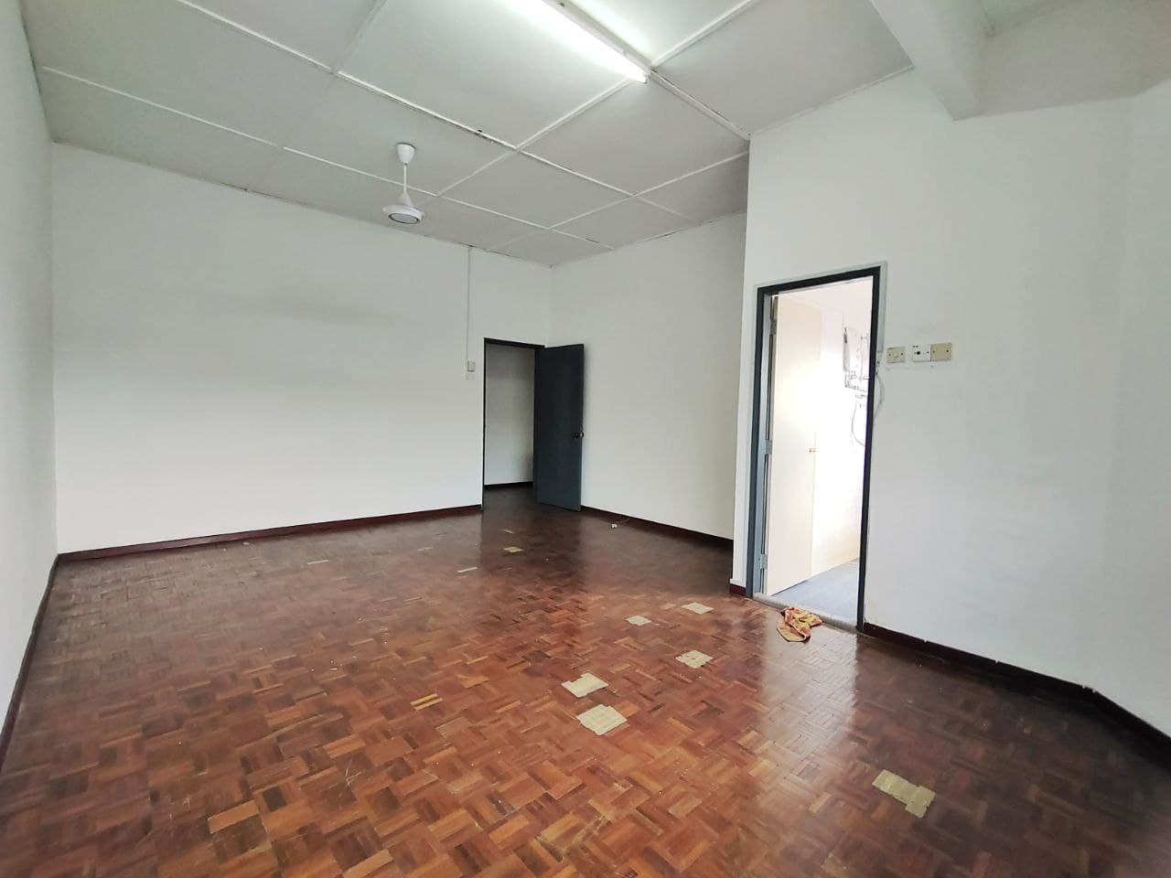 RENOVATED 2 Storey Kajang Ria Kajang - photo 5