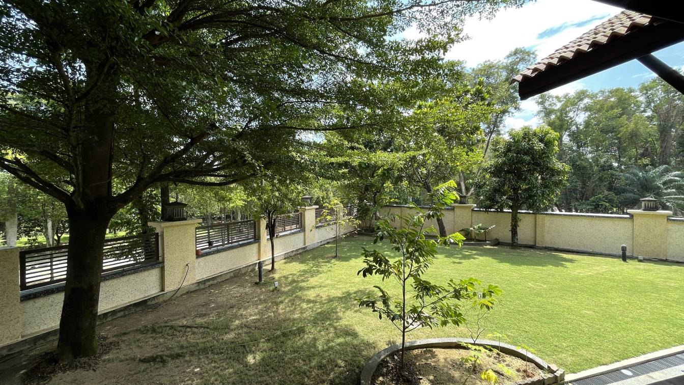 CORNER LOT 2 Storey Bungalow Seksyen 7 Shah Alam - photo 6