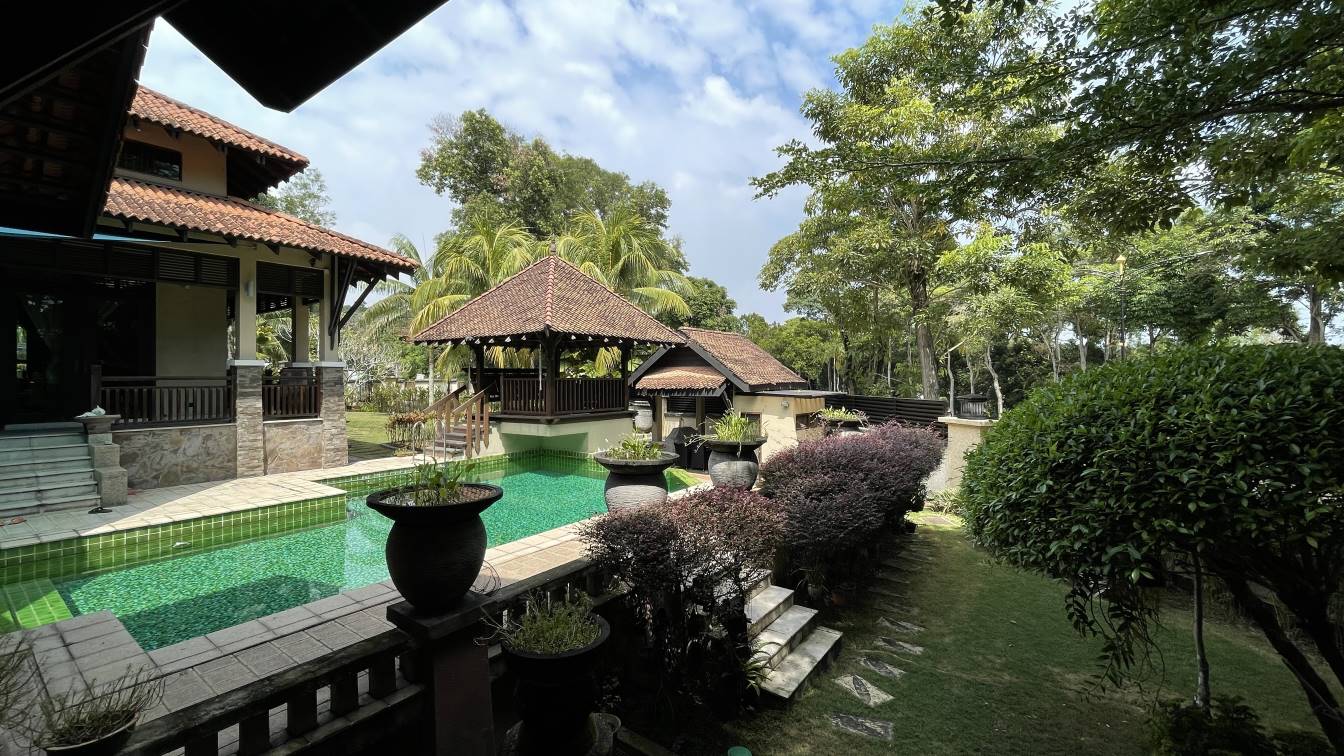 CORNER LOT 2 Storey Bungalow Seksyen 7 Shah Alam - photo 7