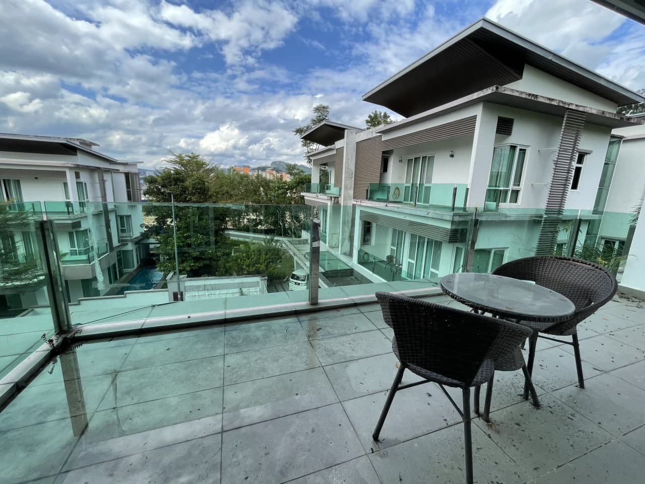 PRIVATE LIFT 3 Storey Beverly Heights Ampang - photo 2