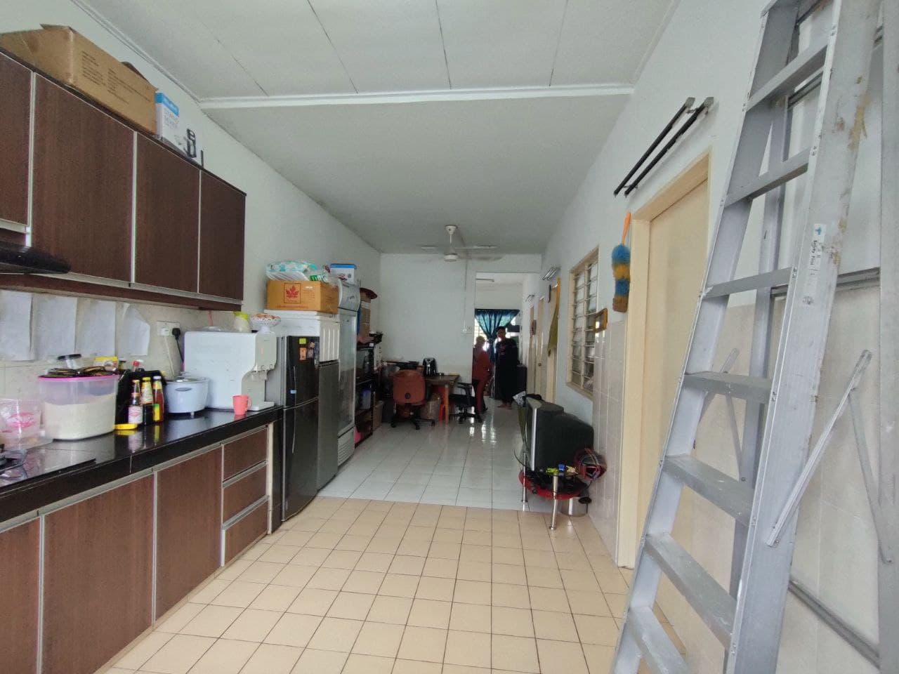 FACING OPEN Single Storey Taman Pelangi Semenyih - photo 4
