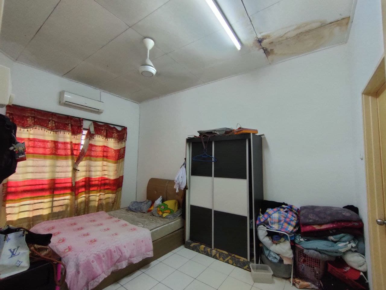 FACING OPEN Single Storey Taman Pelangi Semenyih - photo 7