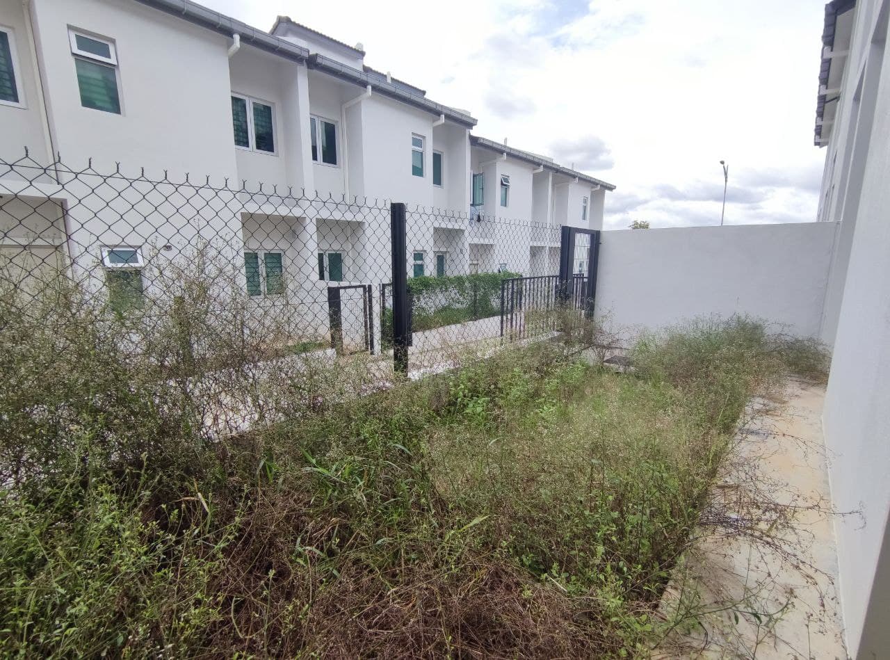 RUMAH BARU 2 Storey Sarenia Adiva Sepang - photo 13