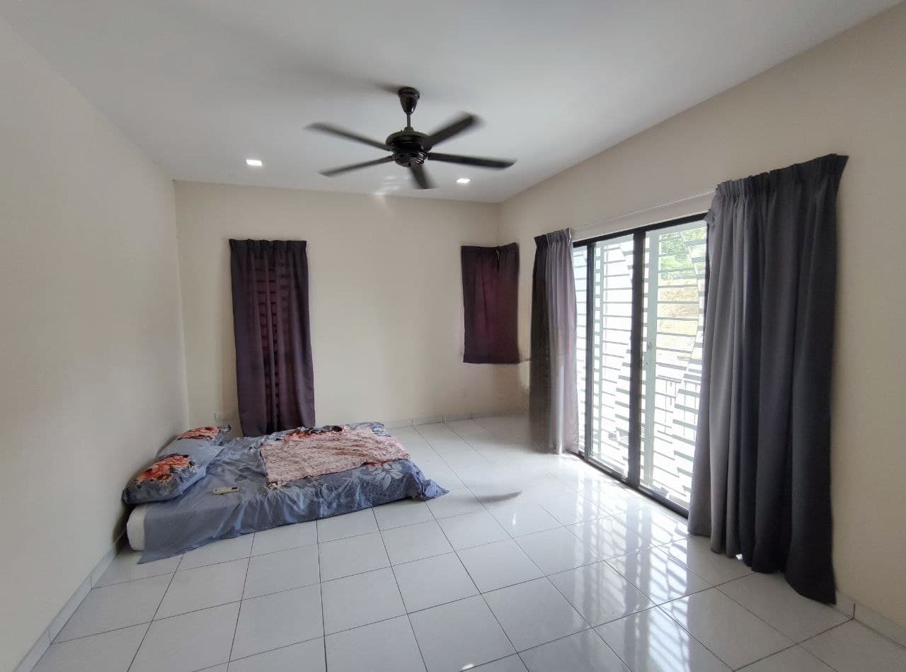CORNER LOT 2 Storey Laman Delfina Nilai - photo 7
