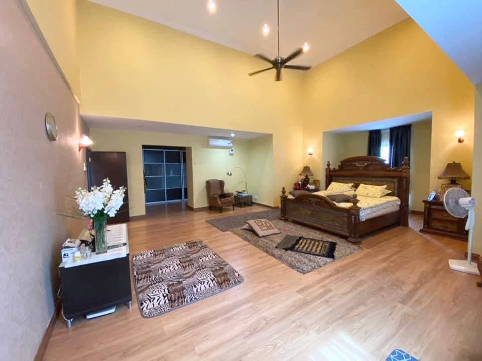 EXCLUSIVE 4 Storey Bungalow Country Heights Kajang - photo 6
