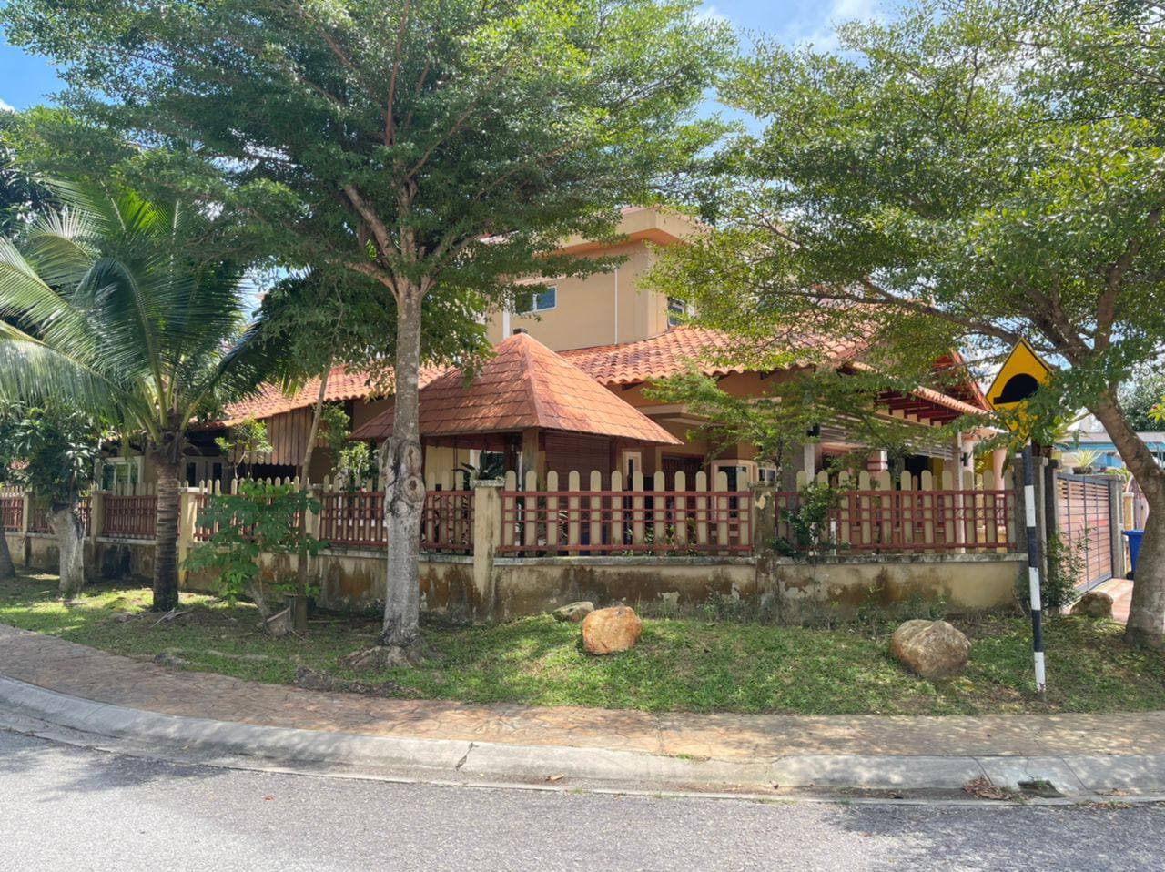 CORNER LOT 2 Storey Seksyen U11 Shah Alam - photo 3