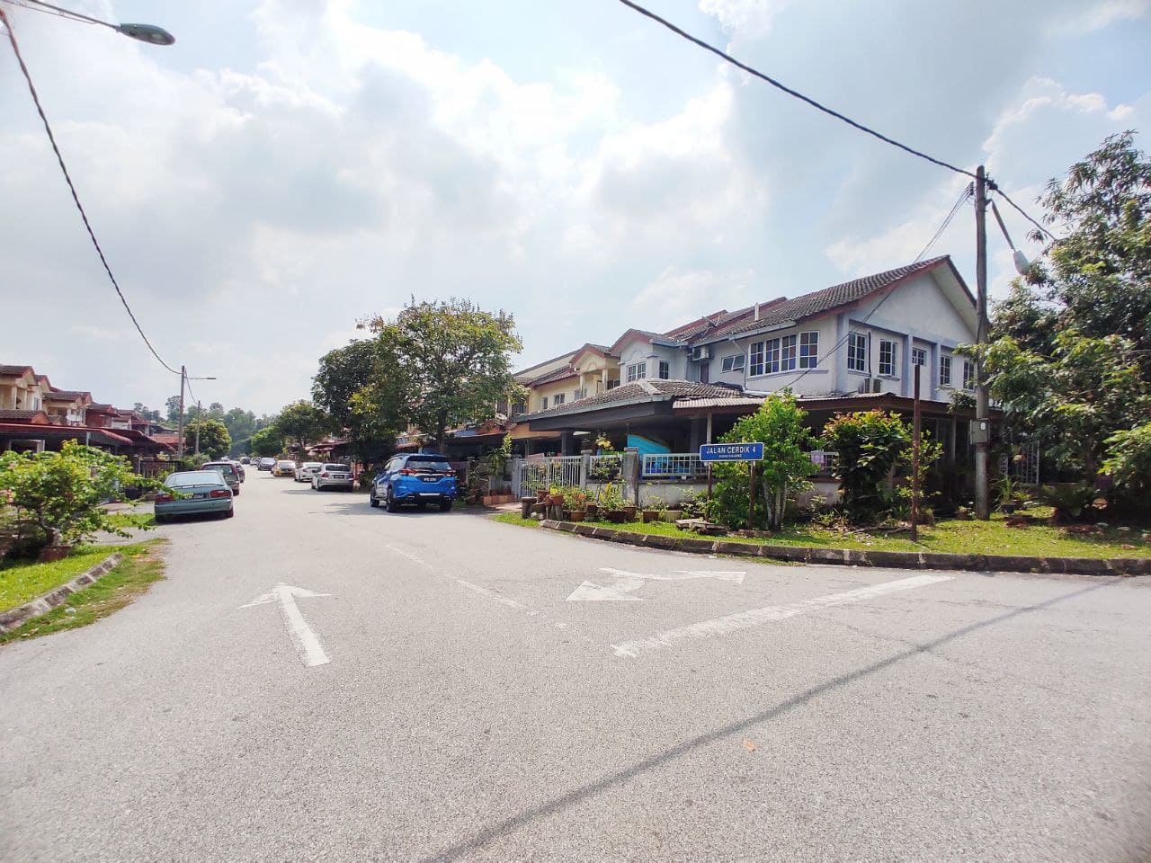 RUMAH CANTIK 2 Storey Jalan Cerdik Bangi Kajang - photo 4