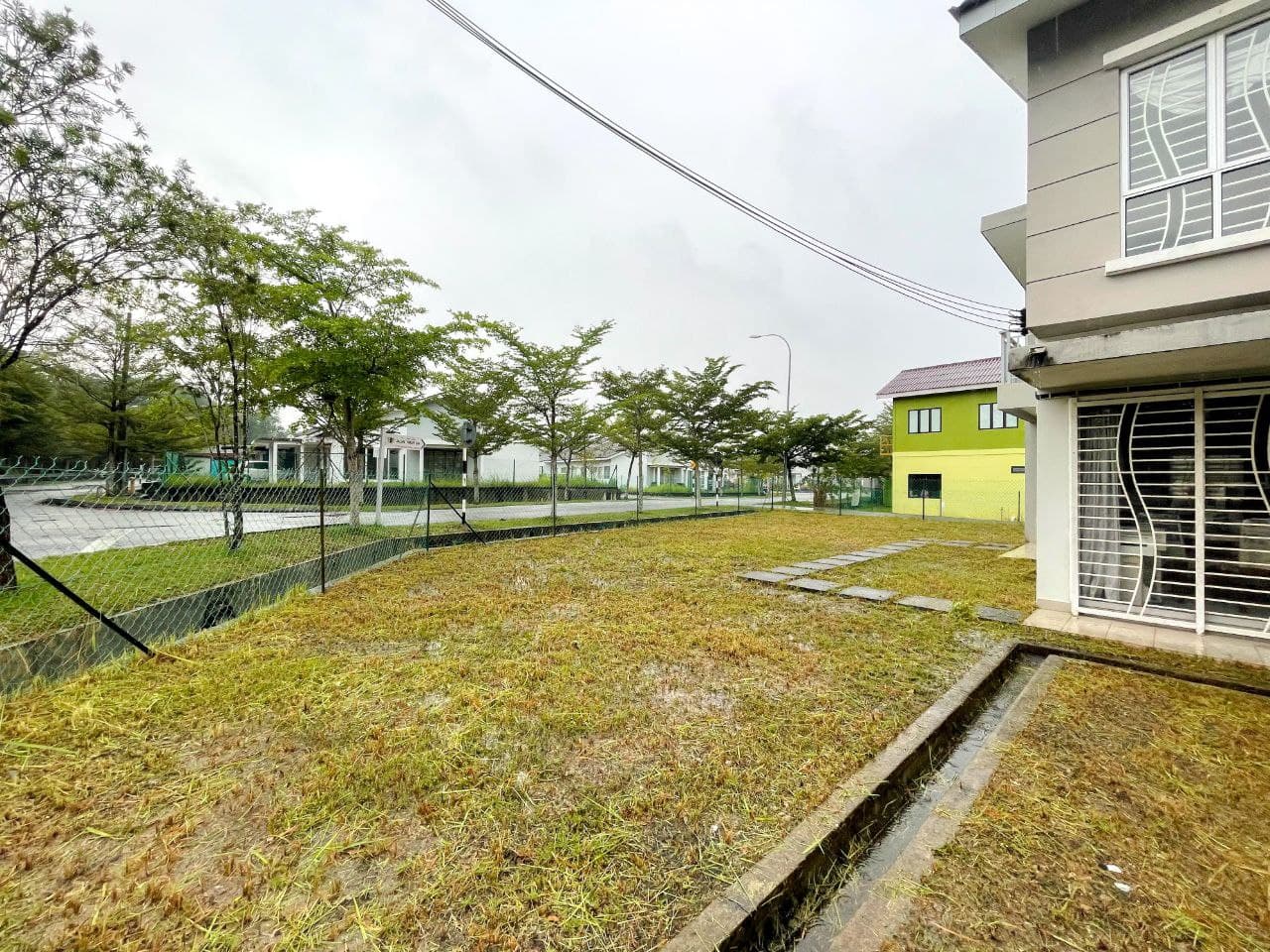 CORNER LOT 2 Storey Bandar Baru Enstek Nilai - photo 4