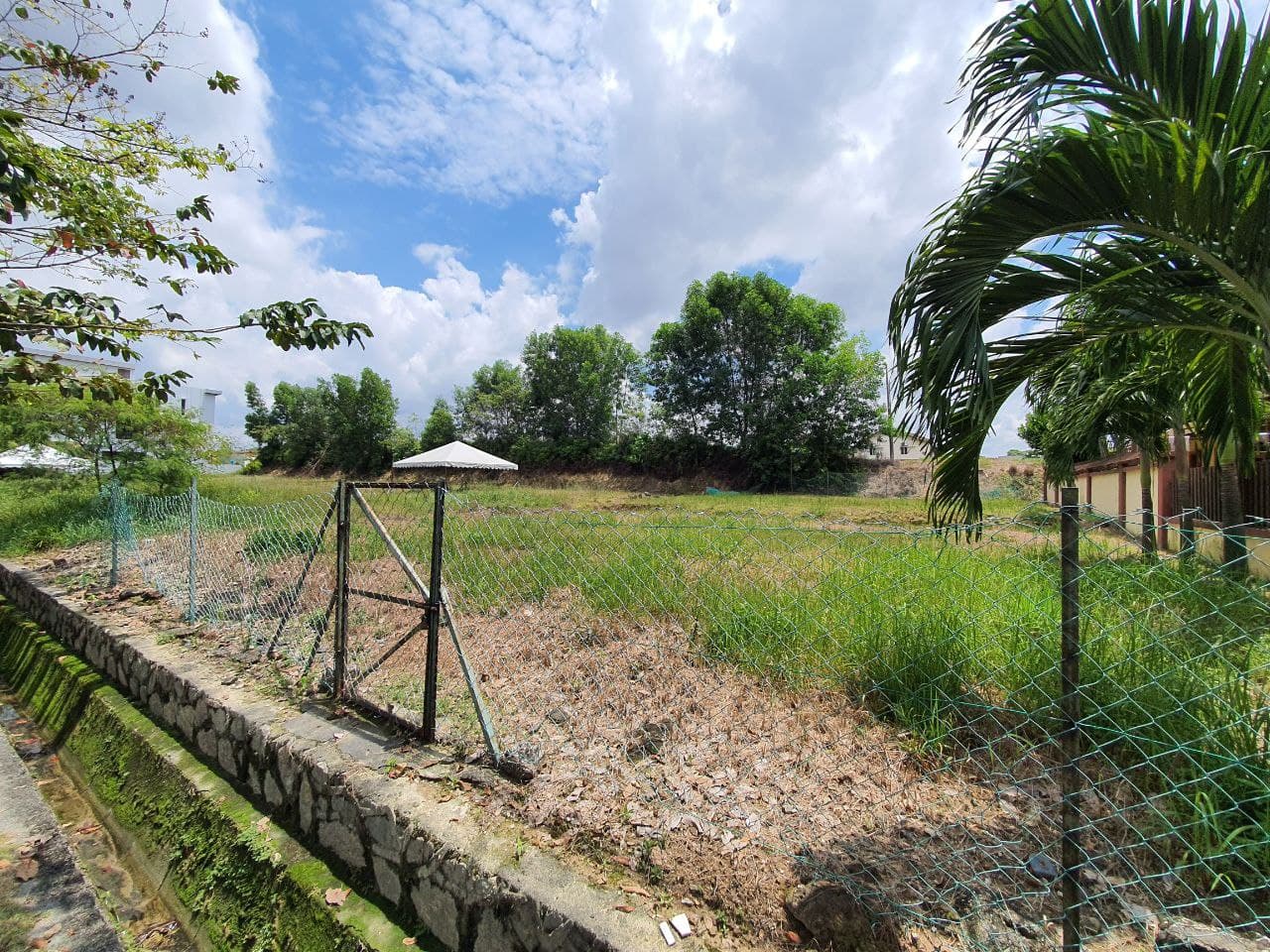 MURAH GUARDED Bungalow Lot Subang Jaya USJ 3 - photo 2