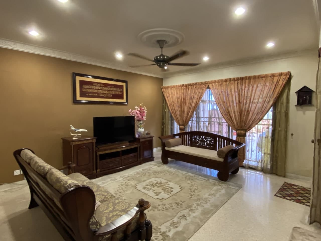 RENOVATED 2 Storey Taman Selayang Jaya Selangor - photo 6