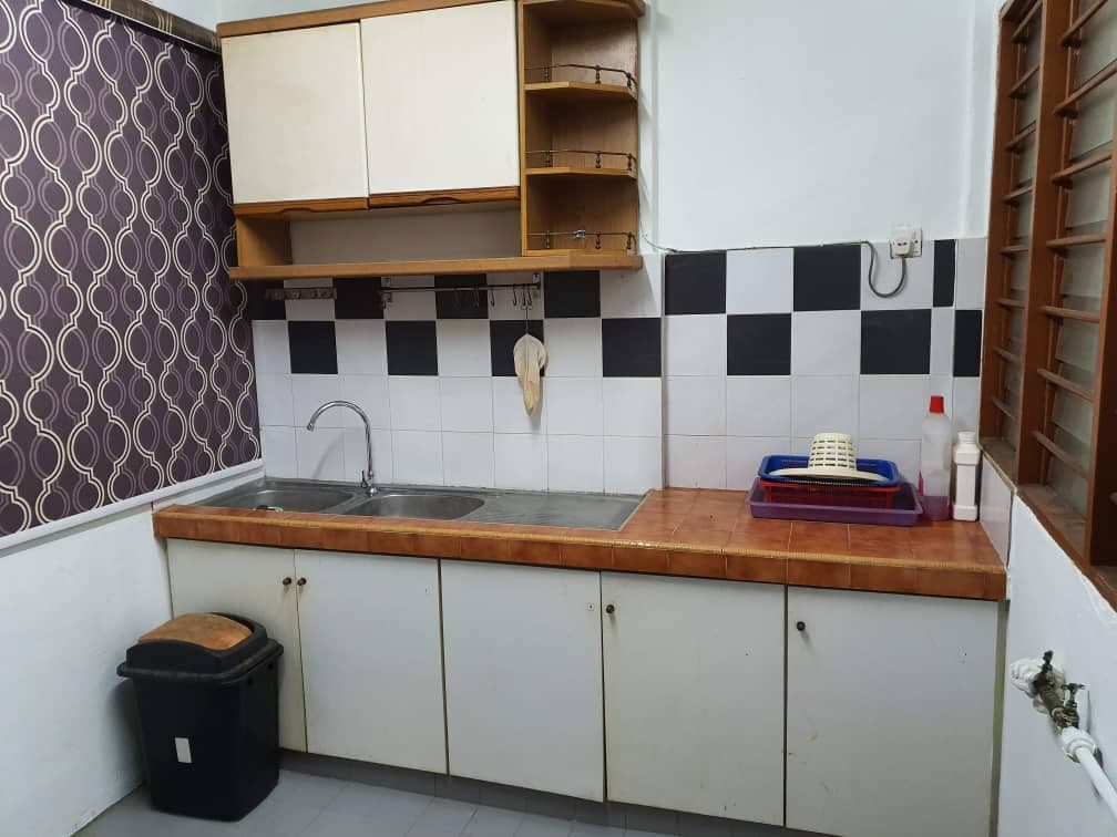 FURNISHED 2 Storey USJ 6 Subang Jaya Selangor - photo 2