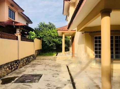 GOOD CONDITION 2 Storey Semi D Desa Mewah Semenyih - photo 4