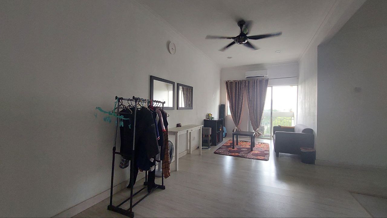 RENOVATED Apartment Danaumas Seksyen 7 Shah Alam - photo 2