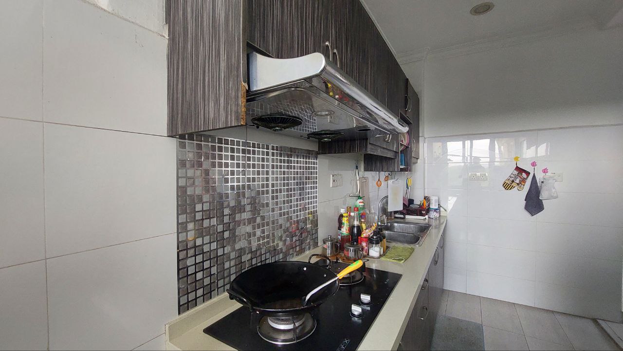RENOVATED Apartment Danaumas Seksyen 7 Shah Alam - photo 8