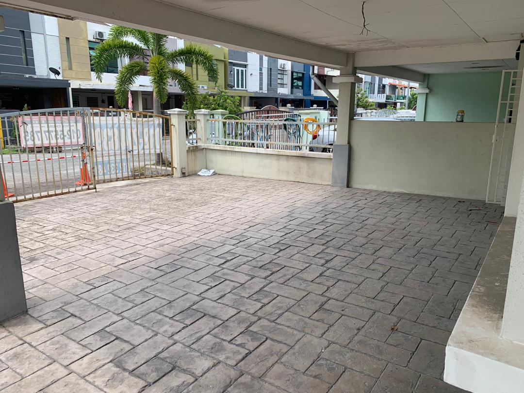 CORNER LOT 2 Storey Taman Putra Impian Puchong - photo 3