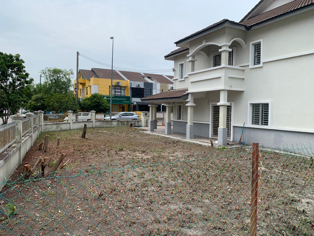 CORNER LOT 2 Storey Taman Putra Impian Puchong - photo 5