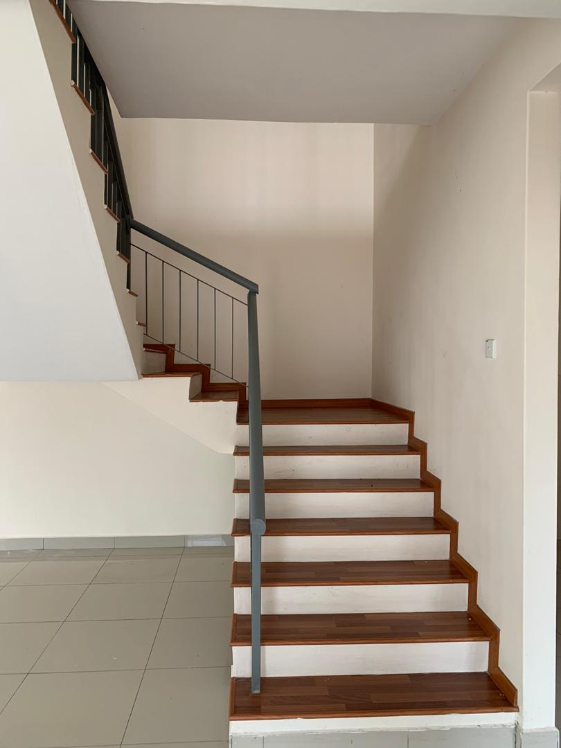 CORNER LOT 2 Storey Taman Putra Impian Puchong - photo 8
