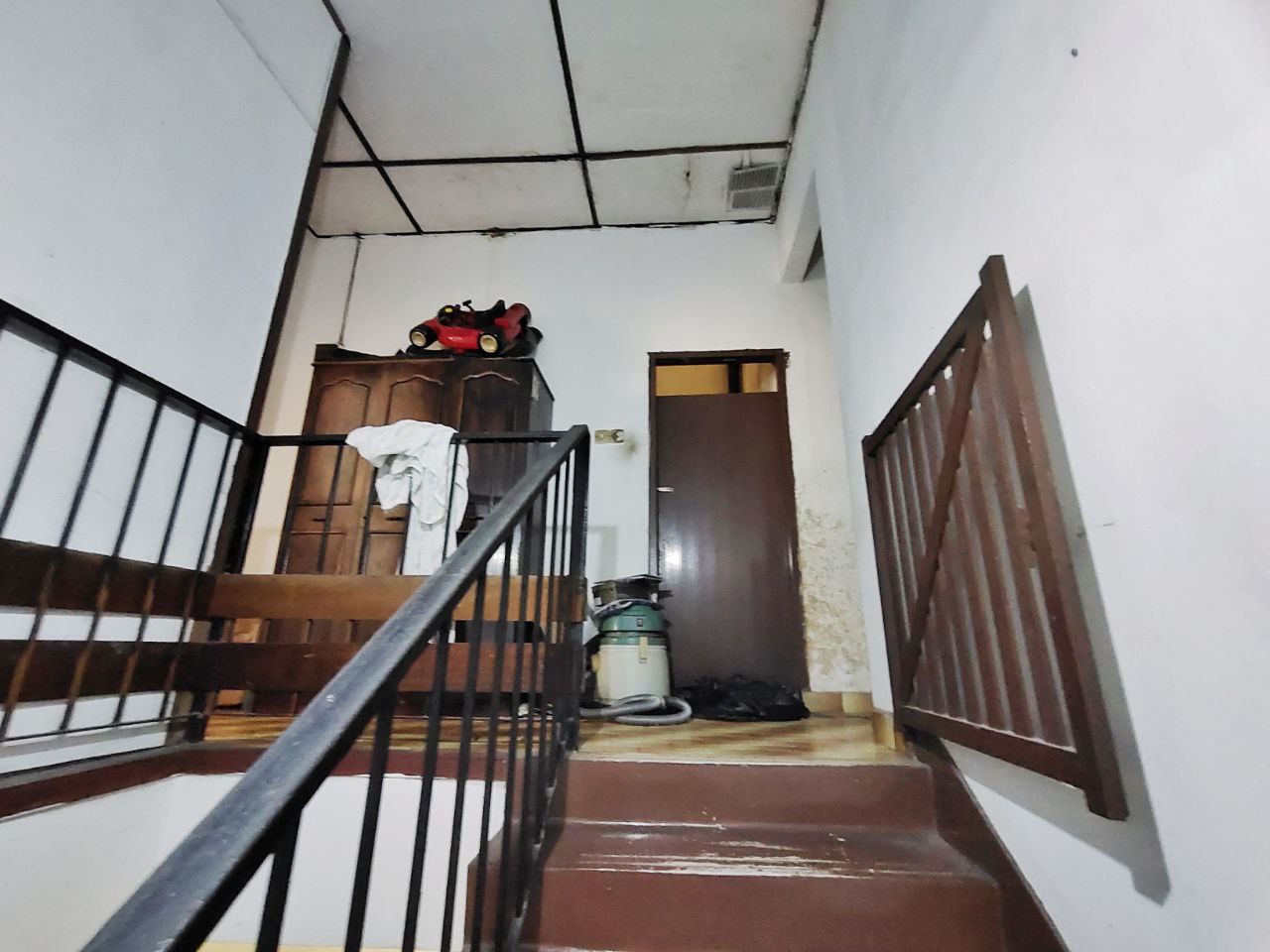 CANTIK 2 Storey Taman Hijau Jalan Reko Kajang - photo 6