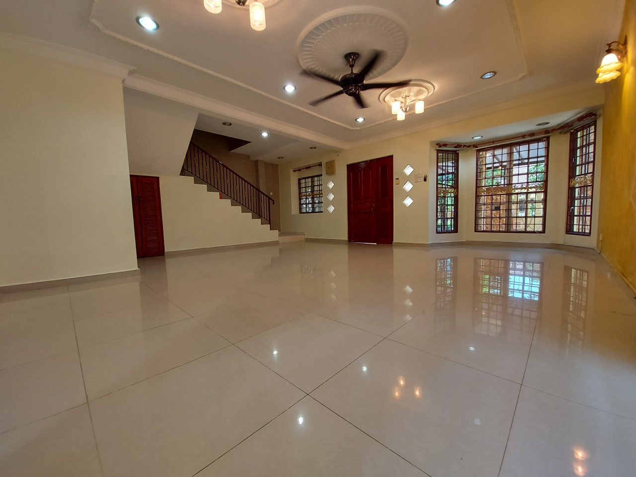 BEAUTIFUL Semi D Kota Perdana Seri Kembangan - photo 9