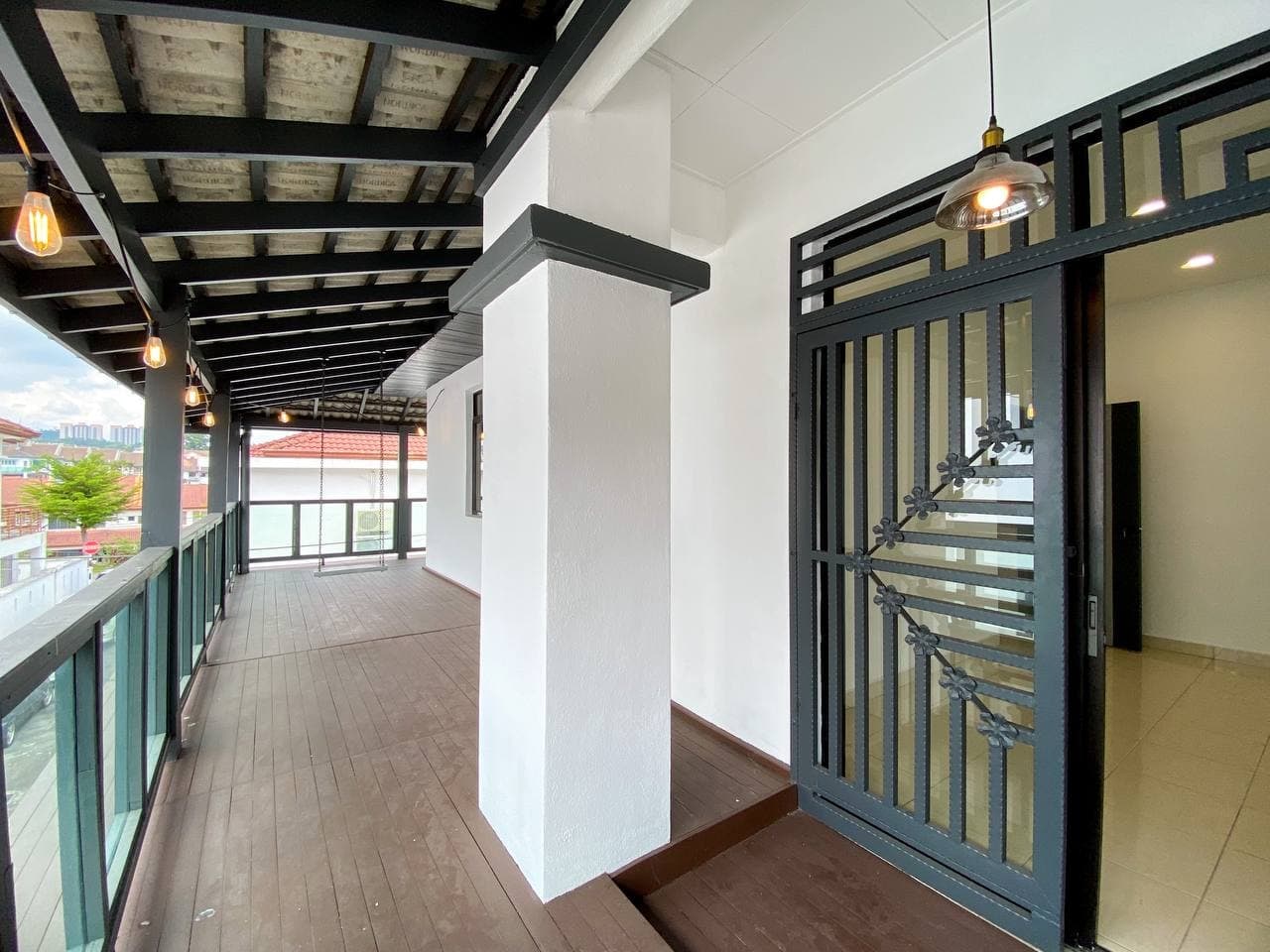 END LOT RENOVATED 2 Storey Damai Perdana Cheras - photo 8