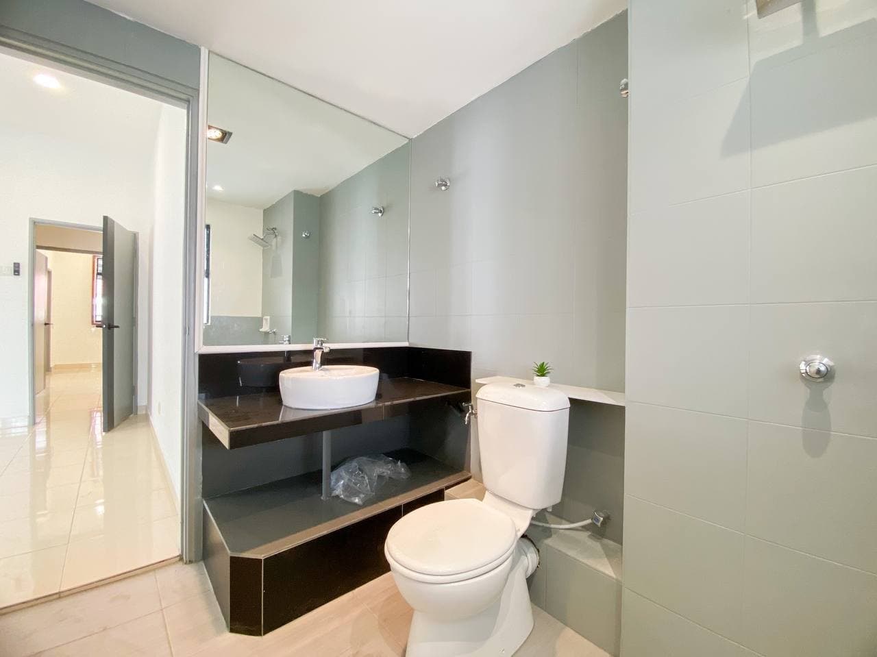 END LOT RENOVATED 2 Storey Damai Perdana Cheras - photo 10